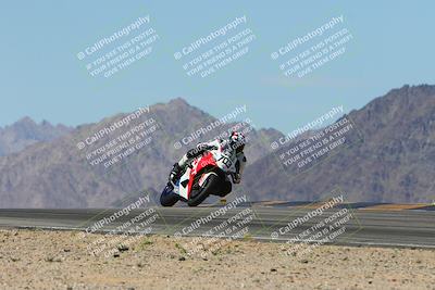 media/Apr-04-2024-Racers Edge (Thu) [[ac0bf05b20]]/B Group/Session 5 (Turn 9 )/